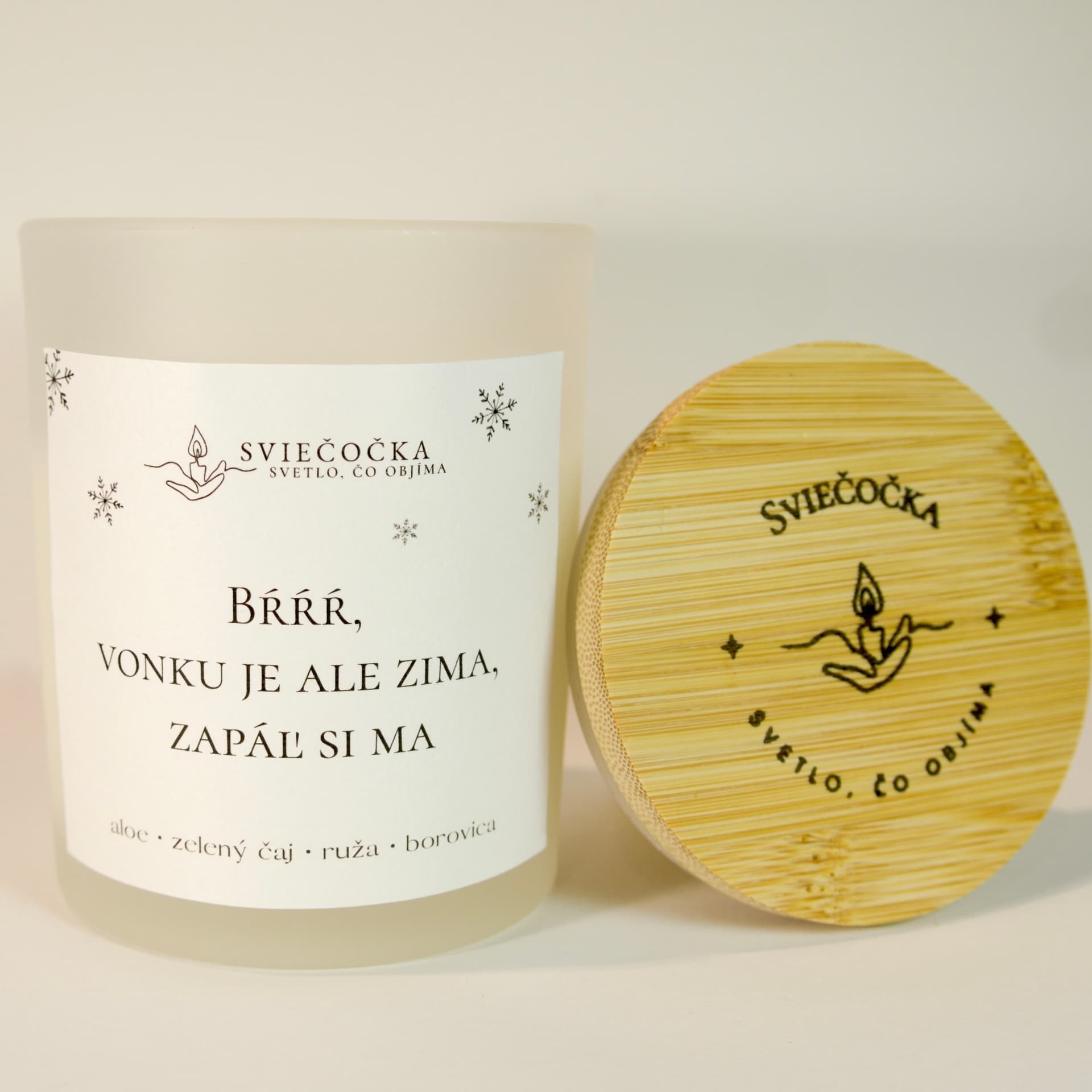 Zapáľ si ma aloe · zelený čaj · ruža · borovica 140g ručne vyrábaná sójová sviečka sójový vosk - pohľad 2