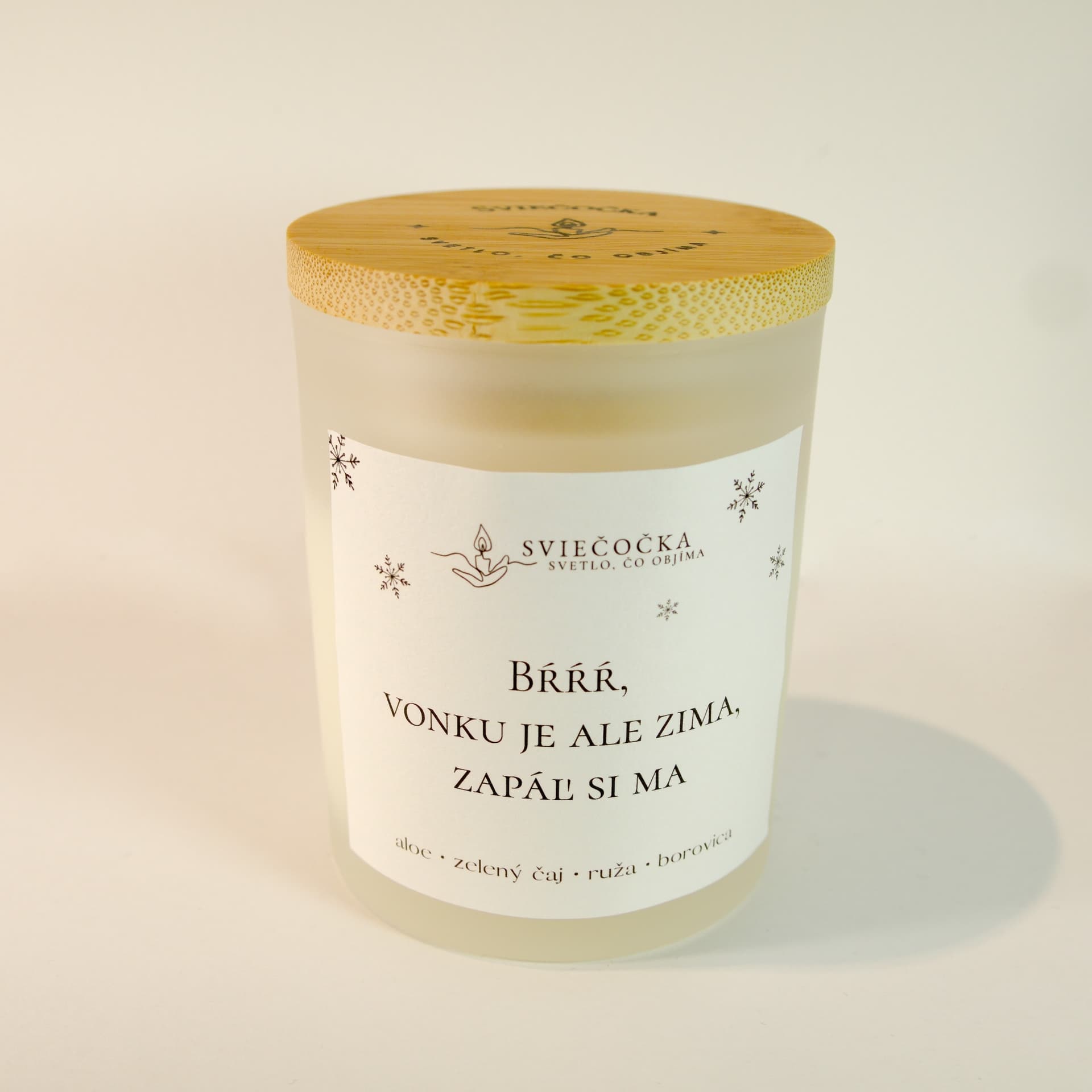 Zapáľ si ma aloe · zelený čaj · ruža · borovica 140g ručne vyrábaná sójová sviečka sójový vosk - pohľad 3